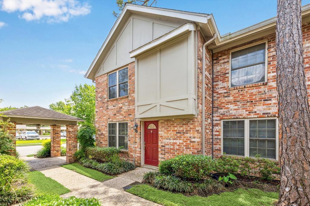 Foto principal - 515 Tallowood Rd