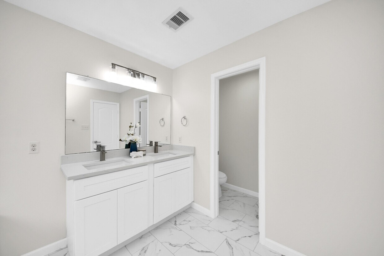 Foto del edificio - 21318 Pine Monte Ridge Ln