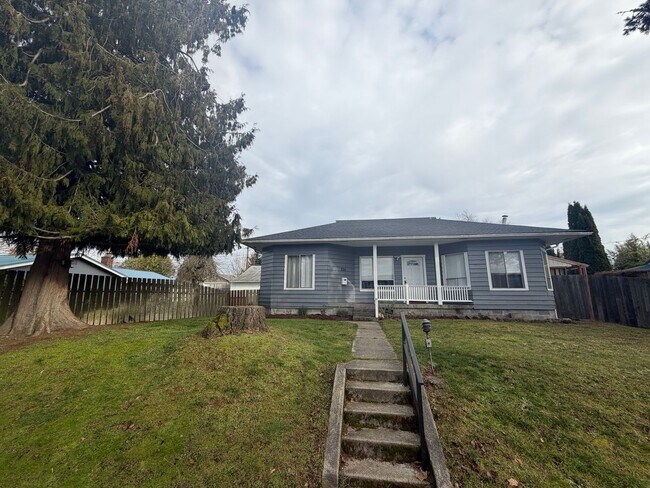 Foto del edificio - Beautiful 3-bedroom Tacoma Home! Apply Today