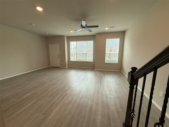 Foto del edificio - 15850 Perthshire Creek Dr