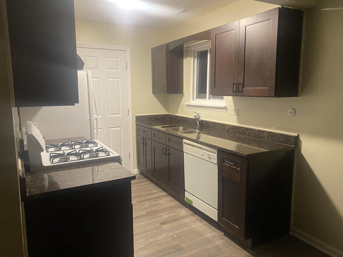 Foto principal - 1744 Zeppelin Dr