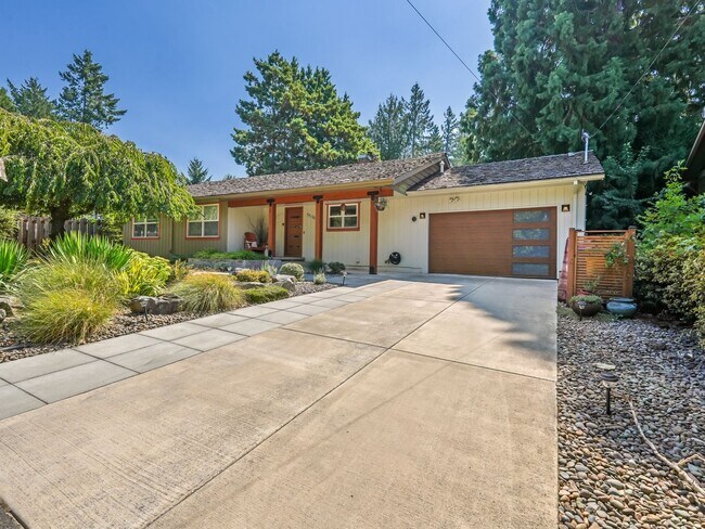 Foto del edificio - 5530 SW Logan Ct