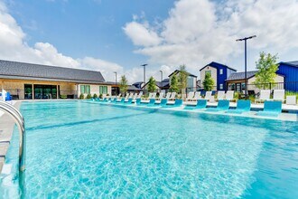 Building Photo - 1519B Provident Dr