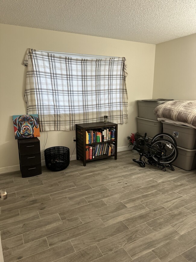 Foto del edificio - 2240 N Cypress Bend Dr