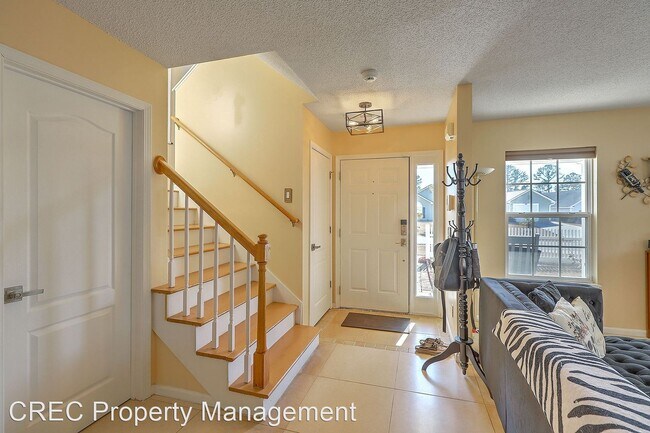 Building Photo - 3 br, 2.5 bath House - 202 Seneca River Drive