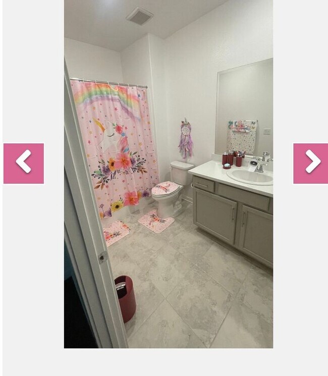 Foto del edificio - 5301 E Commerce Way