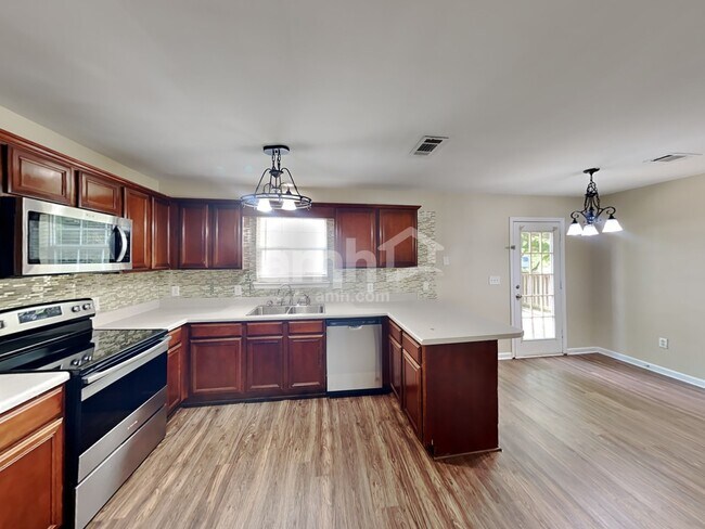 Building Photo - 1718 Stephenson Ln