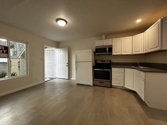 Entrance and Kitchen - 1346 W 83rd Pl