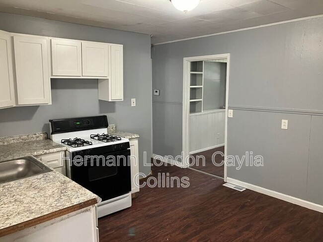 Foto del edificio - 452 Bluff Dr