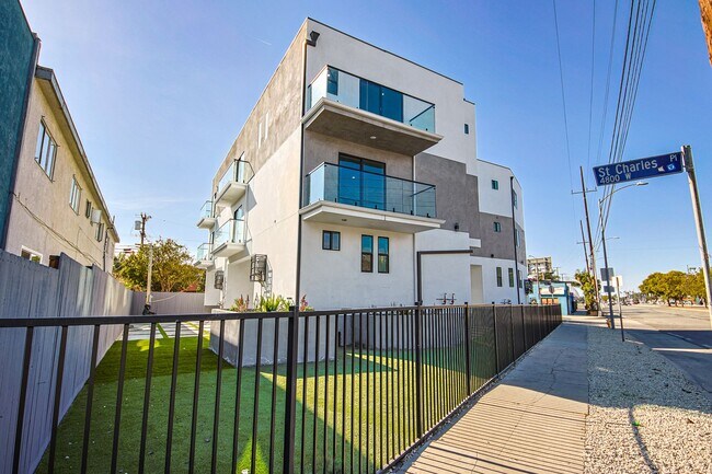 Foto del edificio - 1638 S Longwood Ave