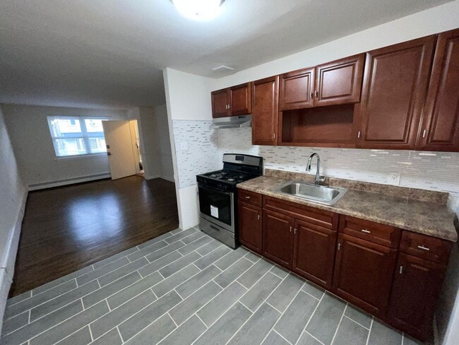 Building Photo - 6430 1/2 Tulip Street