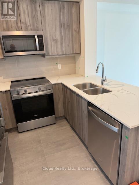 Building Photo - 15-1515 Watergarden Dr