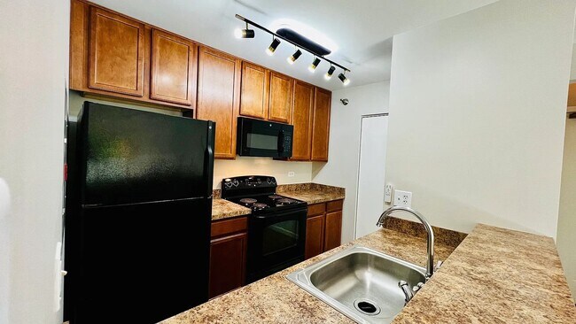 Building Photo - 104 Glengarry Dr