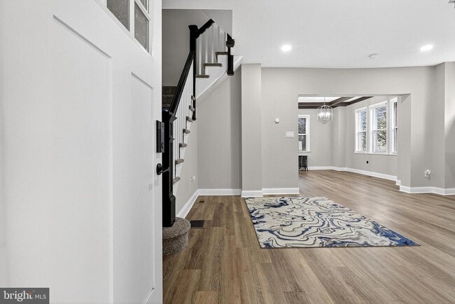 Building Photo - 2417 Washington St