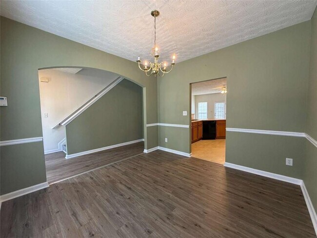 Building Photo - 644 Kenridge Dr