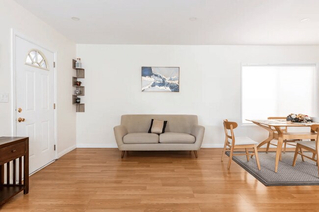 Foto del edificio - 3766 Sawtelle Blvd