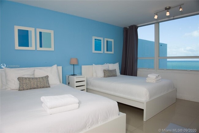 Building Photo - 5445  Collins Ave 525 Miami Beach Fl 33140