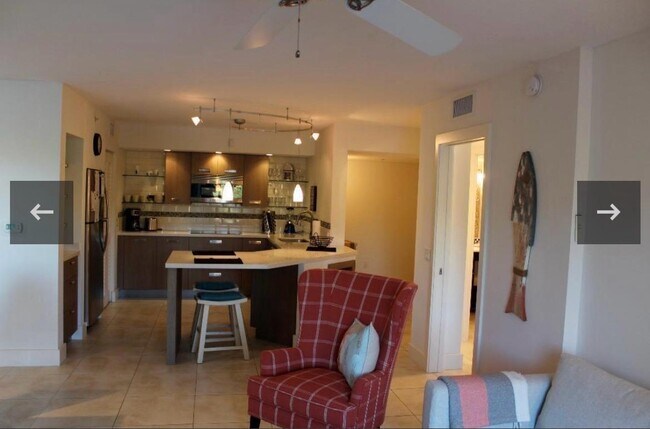 Building Photo - 808 Villa Cir
