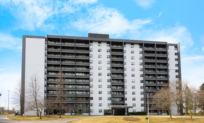 Building Photo - 2200 Roche Court