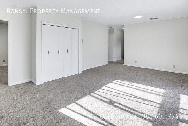 Building Photo - 1430 Denver St