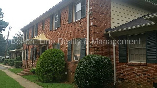 Building Photo - 3414 Craig Ave