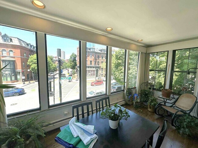 Foto del edificio - 608 Tremont St