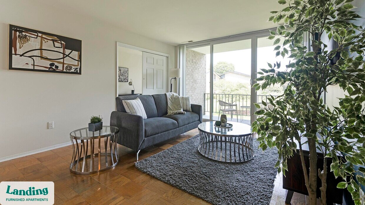 Foto principal - 6220 Springhill Dr