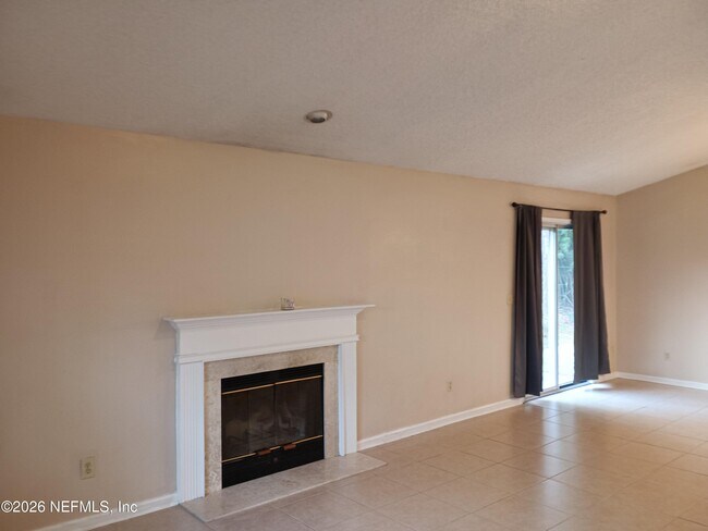 Foto del edificio - 3372 Mandarin Glen Cir S