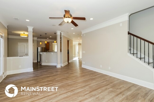 Building Photo - 6231 Stonelake Dr SW