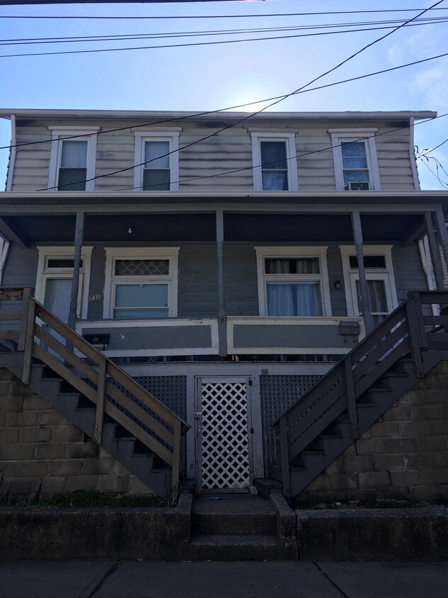 Primary Photo - 731 1/2-731 1/2 Lincoln Ave