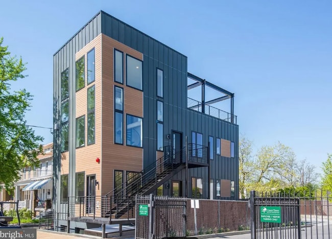 Building Photo - 3018-3012 12th St NE