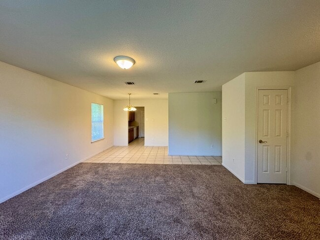 Building Photo - Duplex