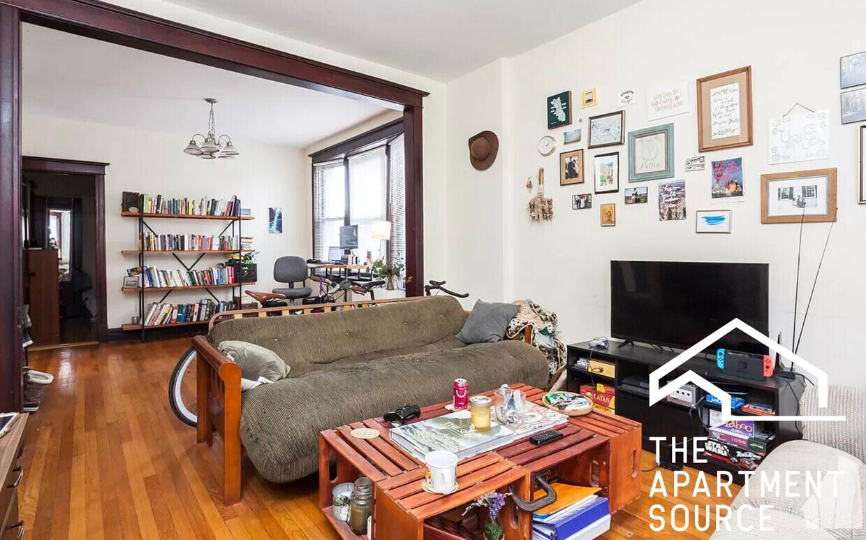 Foto principal - 2900 W Diversey Ave