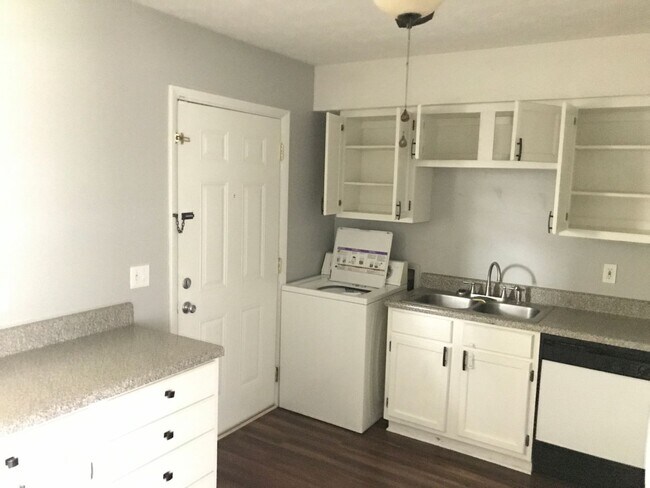 Foto del edificio - Great 2 Bed 1 Bath Home in the Nations!