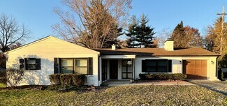 Building Photo - 705 W Fabyan Pkwy