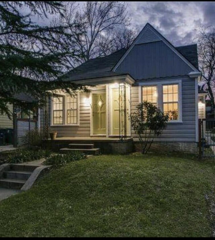 Photo - 829 N Crawford St (Dallas, TX)