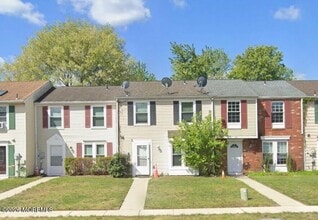Building Photo - 69 Vanderbilt Ct