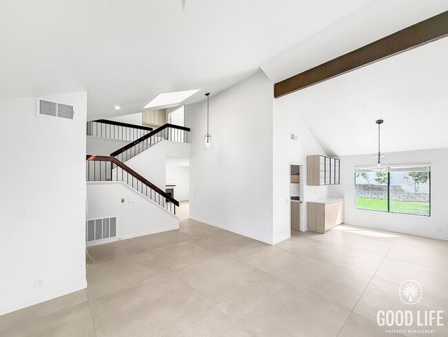 Building Photo - Stunning 3B/2.5BA Home in Scripps Ranch fo...