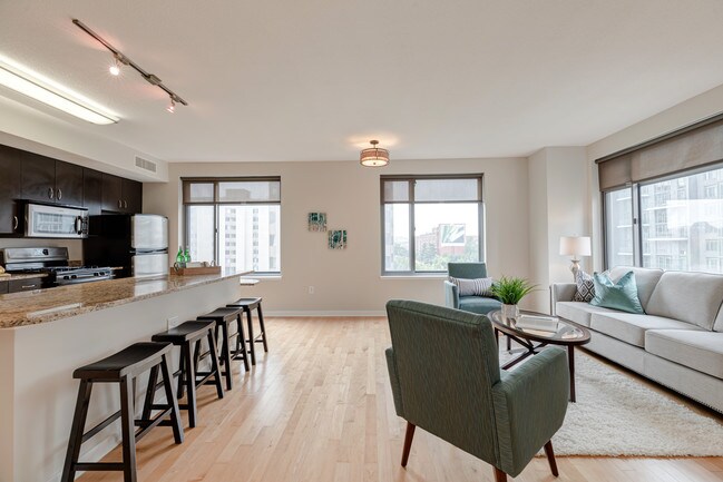 Living room/kitchen - 475 K St NW