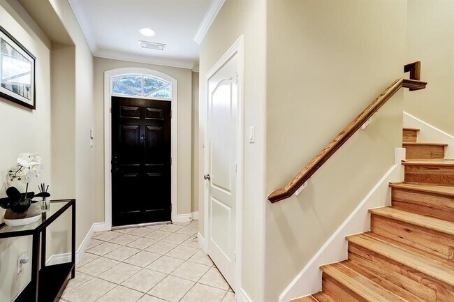 Foto del edificio - 2914 Brompton Square Dr