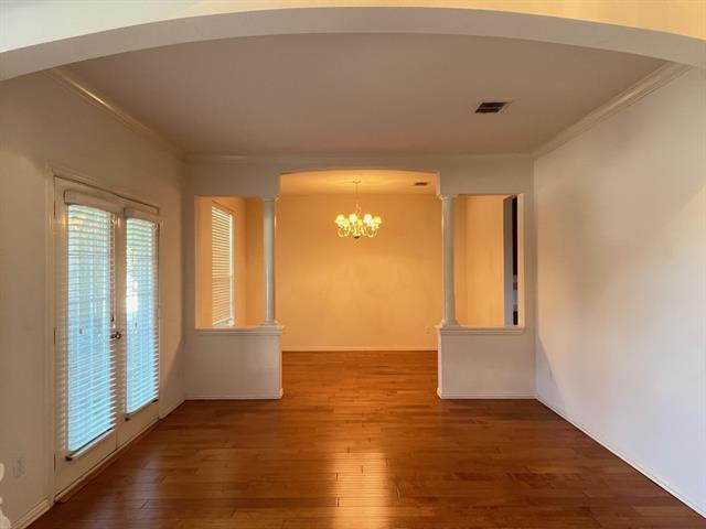 Foto del edificio - 1413 McClure Dr
