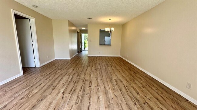 Foto del edificio - 11462 NW 39th St