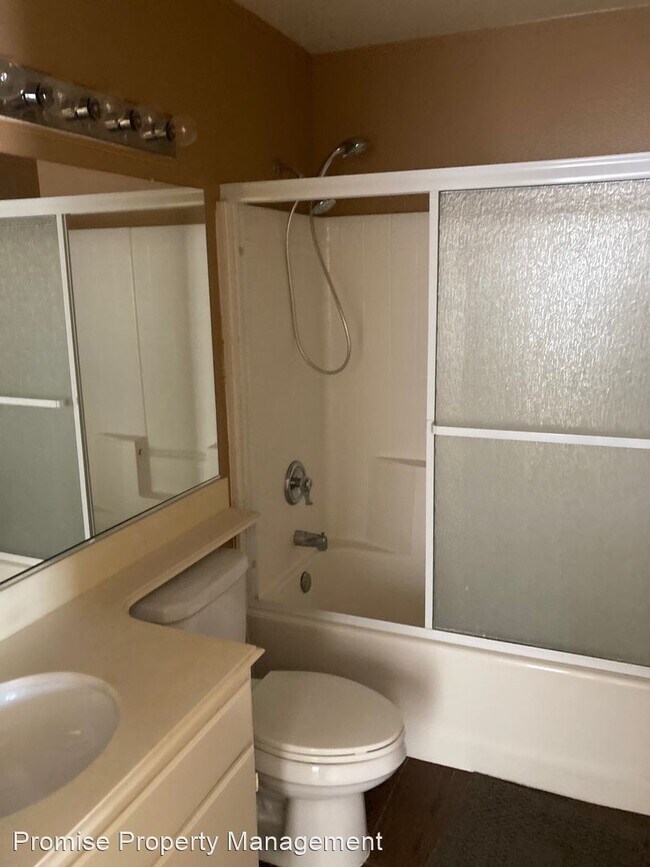 Foto del edificio - 4 br, 3 bath House - 2064 Courage St.