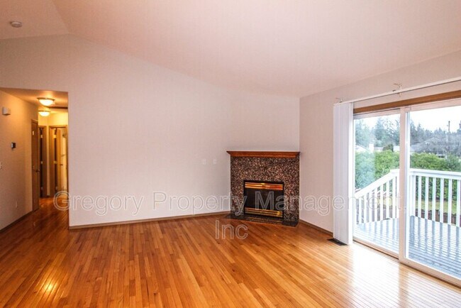 Foto del edificio - 13609 46th Ave SE