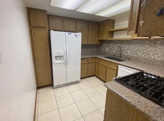 Foto del edificio - 9856 Shirley Gardens Dr