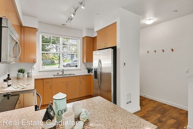Foto del edificio - 3 br, 2.5 bath House - 7573 129th Place SE...