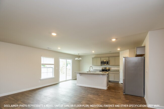 Foto del edificio - 335 Crooked Pne Ct