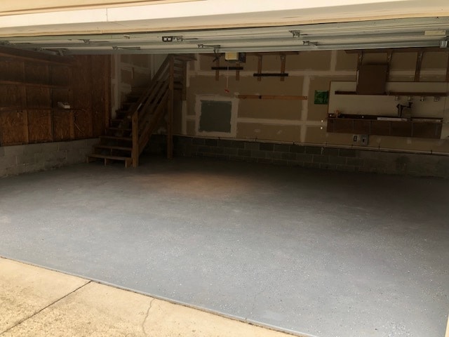 Building Photo - 1745 Maple Ave