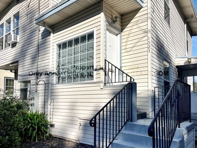 Foto del edificio - Charming & Affordable 1 Bedroom Home Acros...