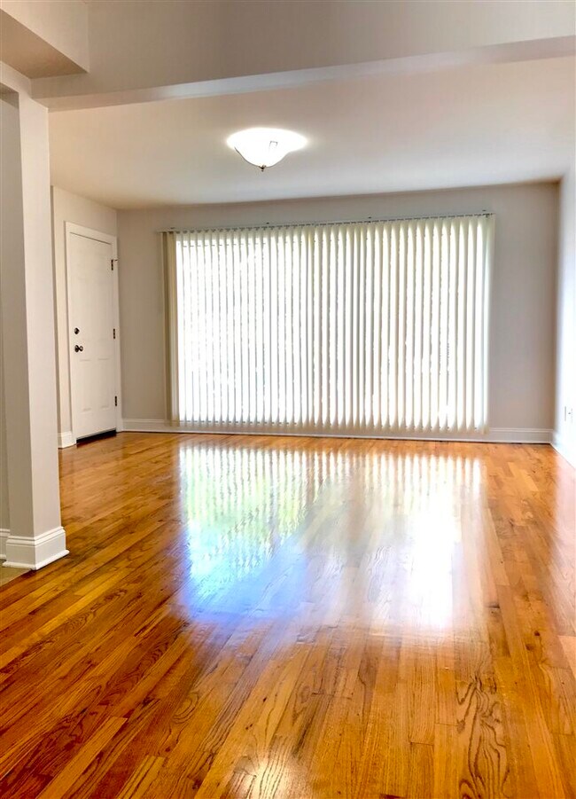 Foto del edificio - 456 Liberty Ave